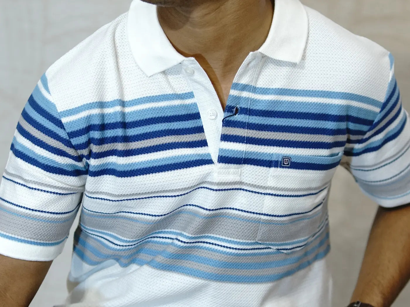 Light and Navy Blue Horizontal Lines in White